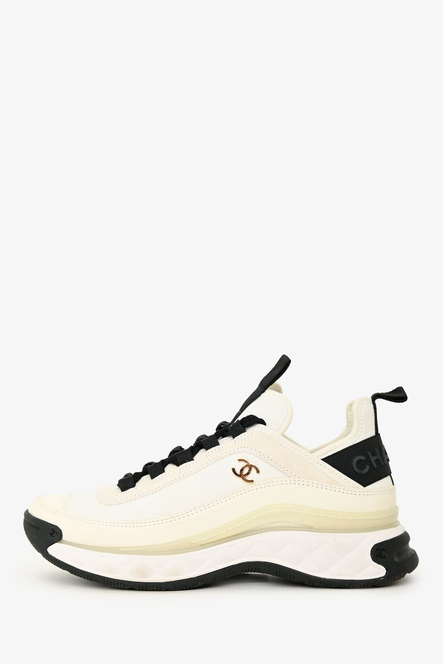 Pre-Loved Chanel™ Ivory/Black Velvet/Calfskin Mixed Fibres CC Sneakers Size 38.5 - Image 5