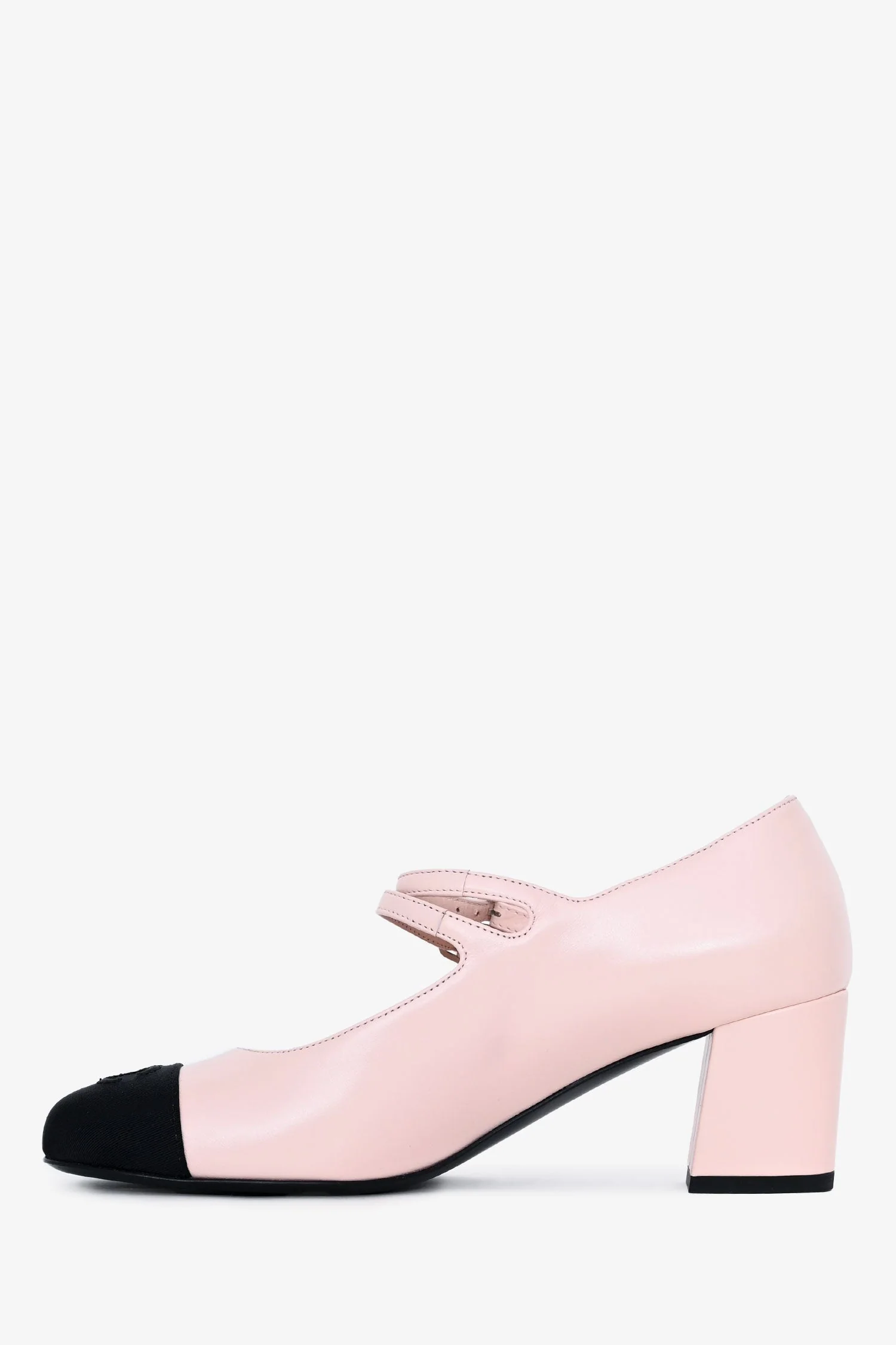 Pre-Loved Chanel™ Light Pink Black Cap Toe Mary Jane Heels Size 38 - Image 4