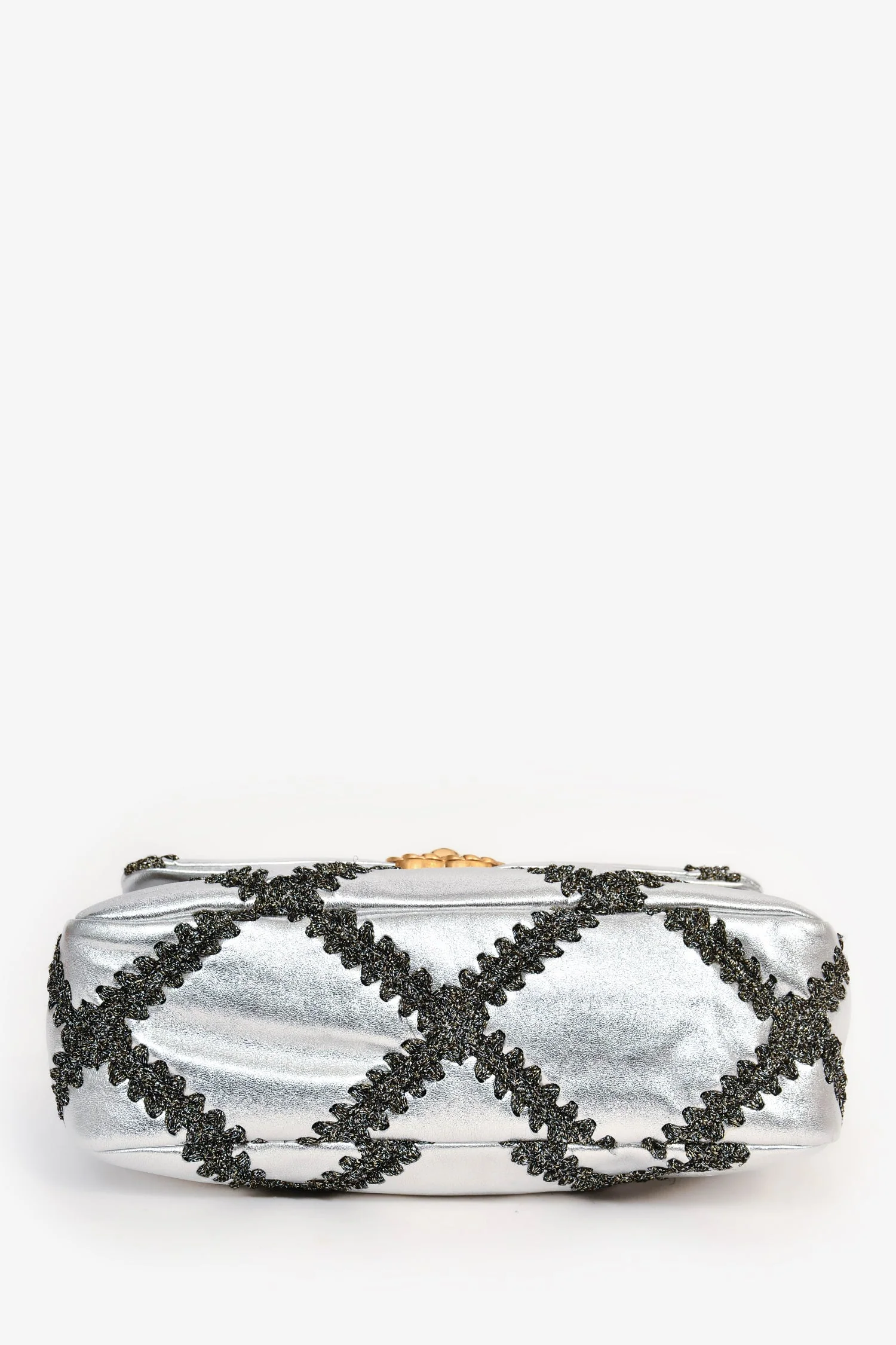 Pre-Loved Chanel™ Limited Edition Silver/Gunmetal Crochet Small 19 Duo-Toned Chain Shoulder Bag - Image 5