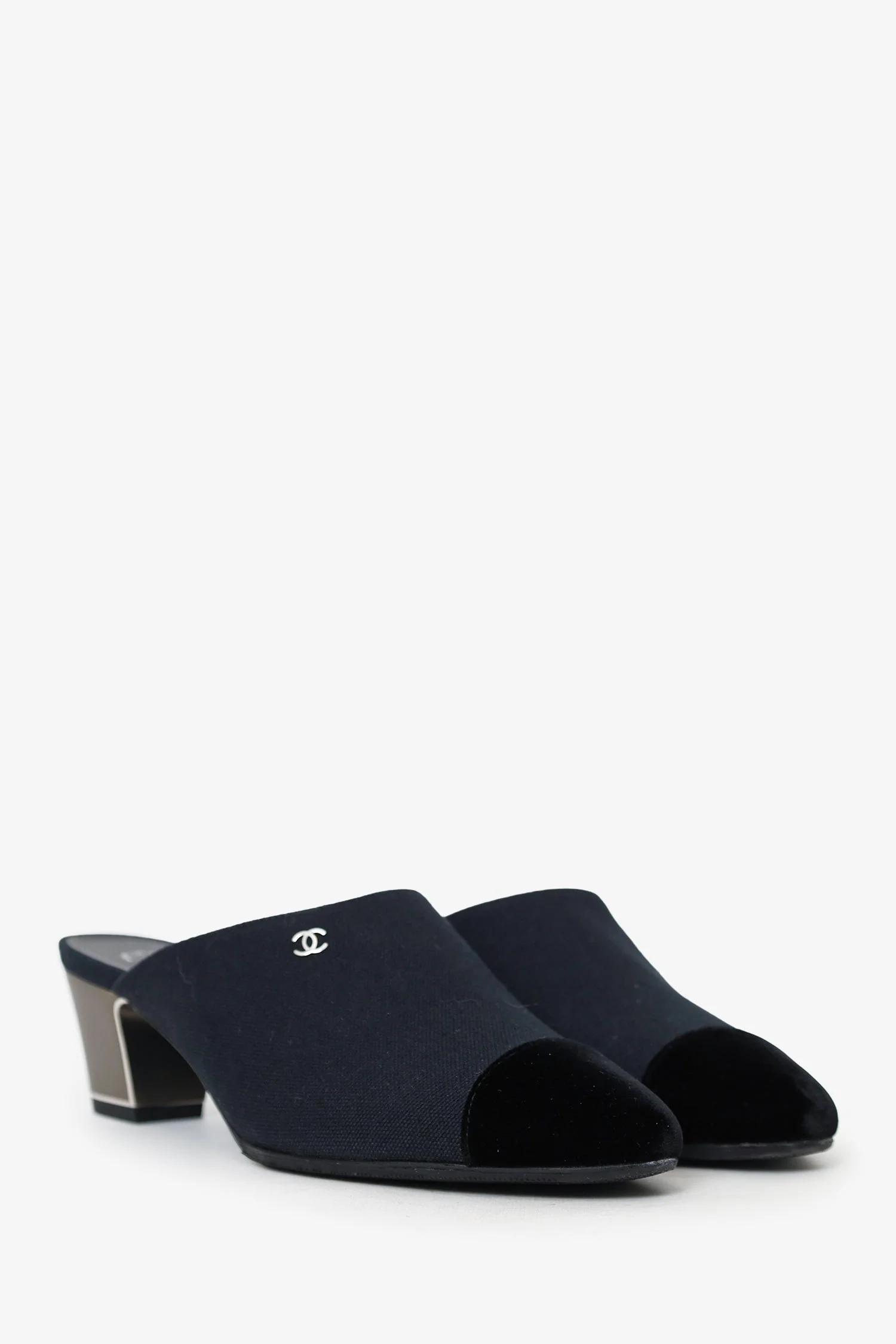 Pre-Loved Chanel™ Navy/Black Fabric/Velvet CC Cap Toe Mules Size 38.5 - Image 2