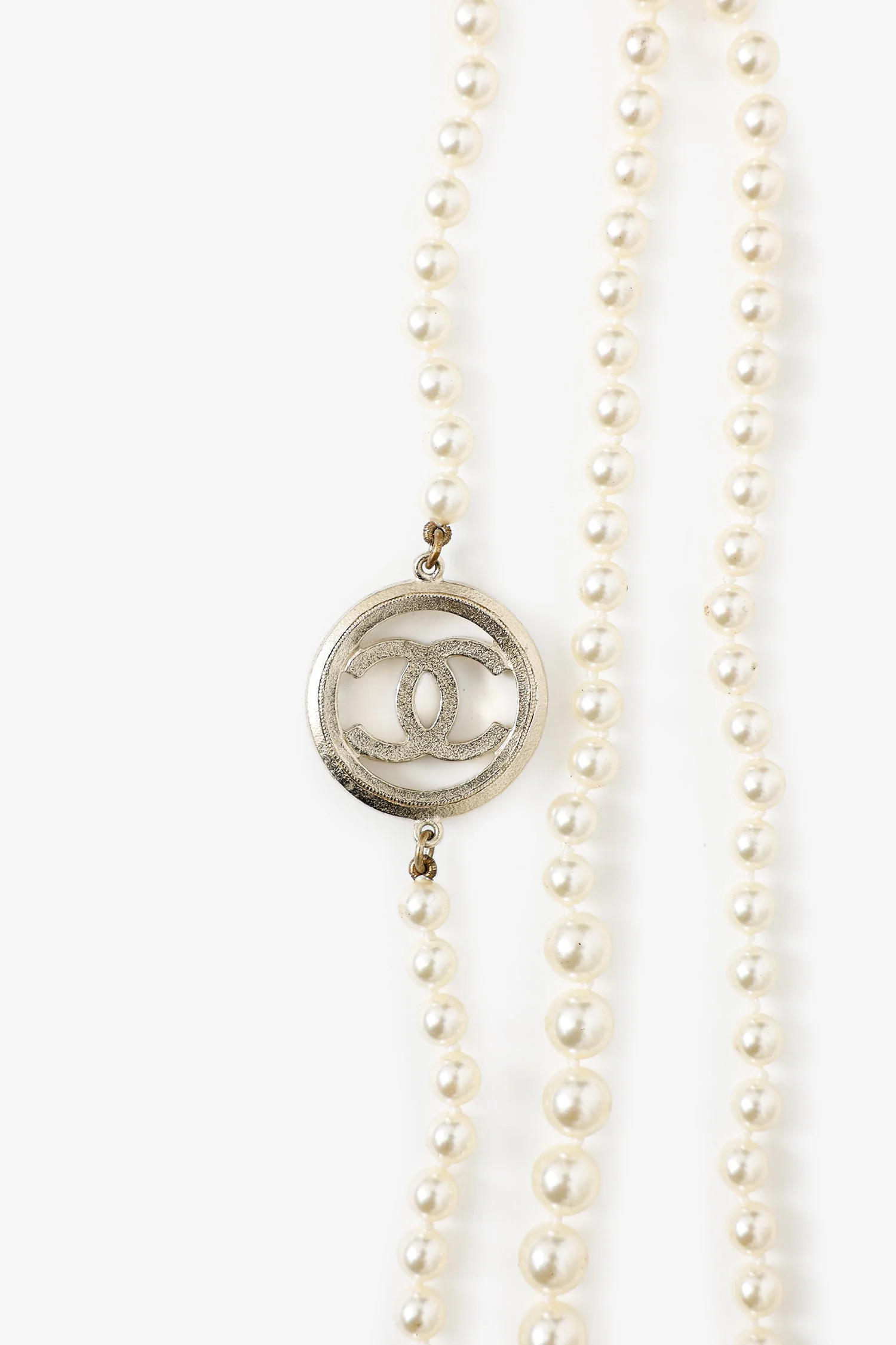 Pre-Loved Chanel™ Pearl Multi Strand CC Necklace - Image 5