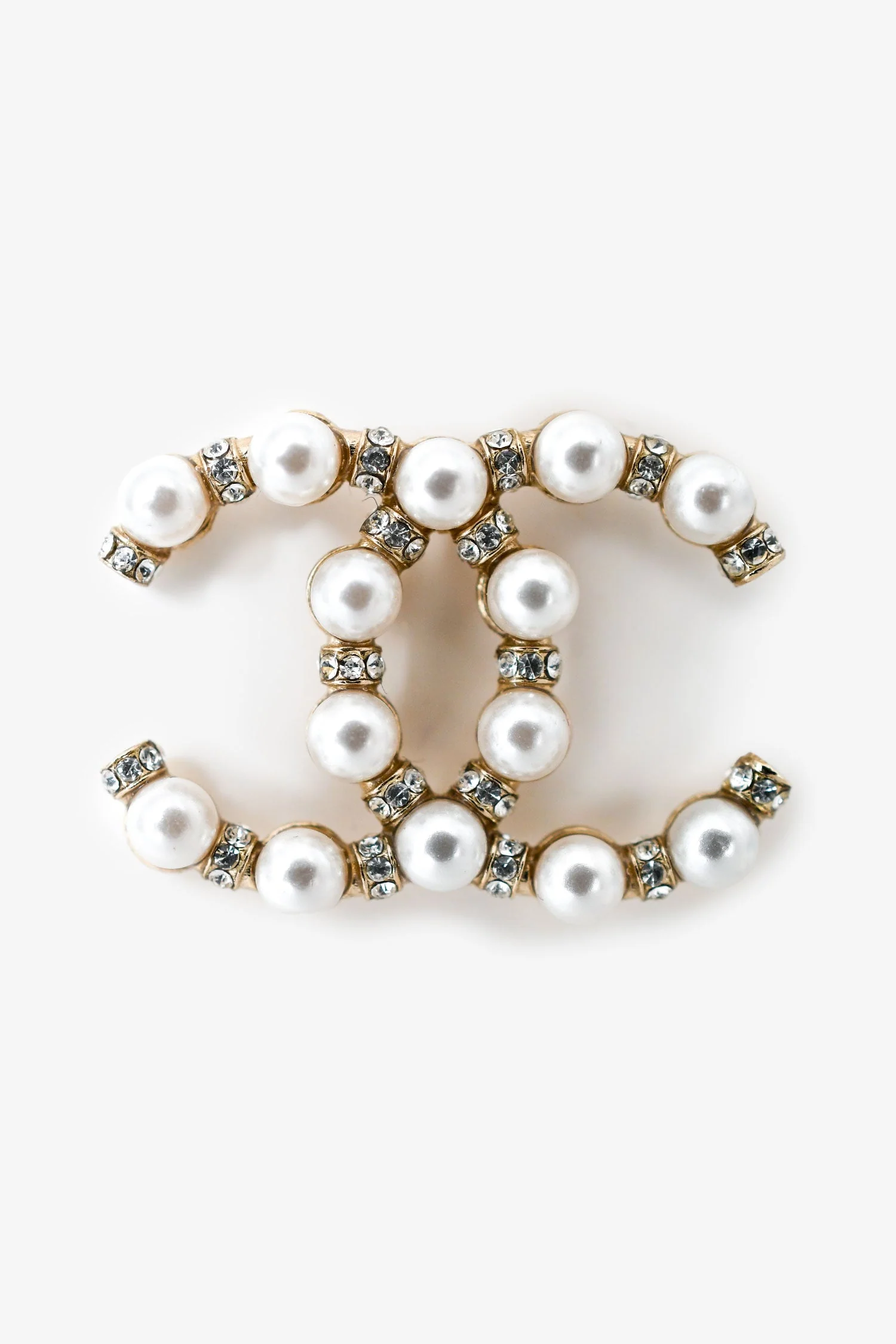 Chanel™ Pearl/Rhinestone CC Stud Earrings (Pre-Loved ) - Image 3