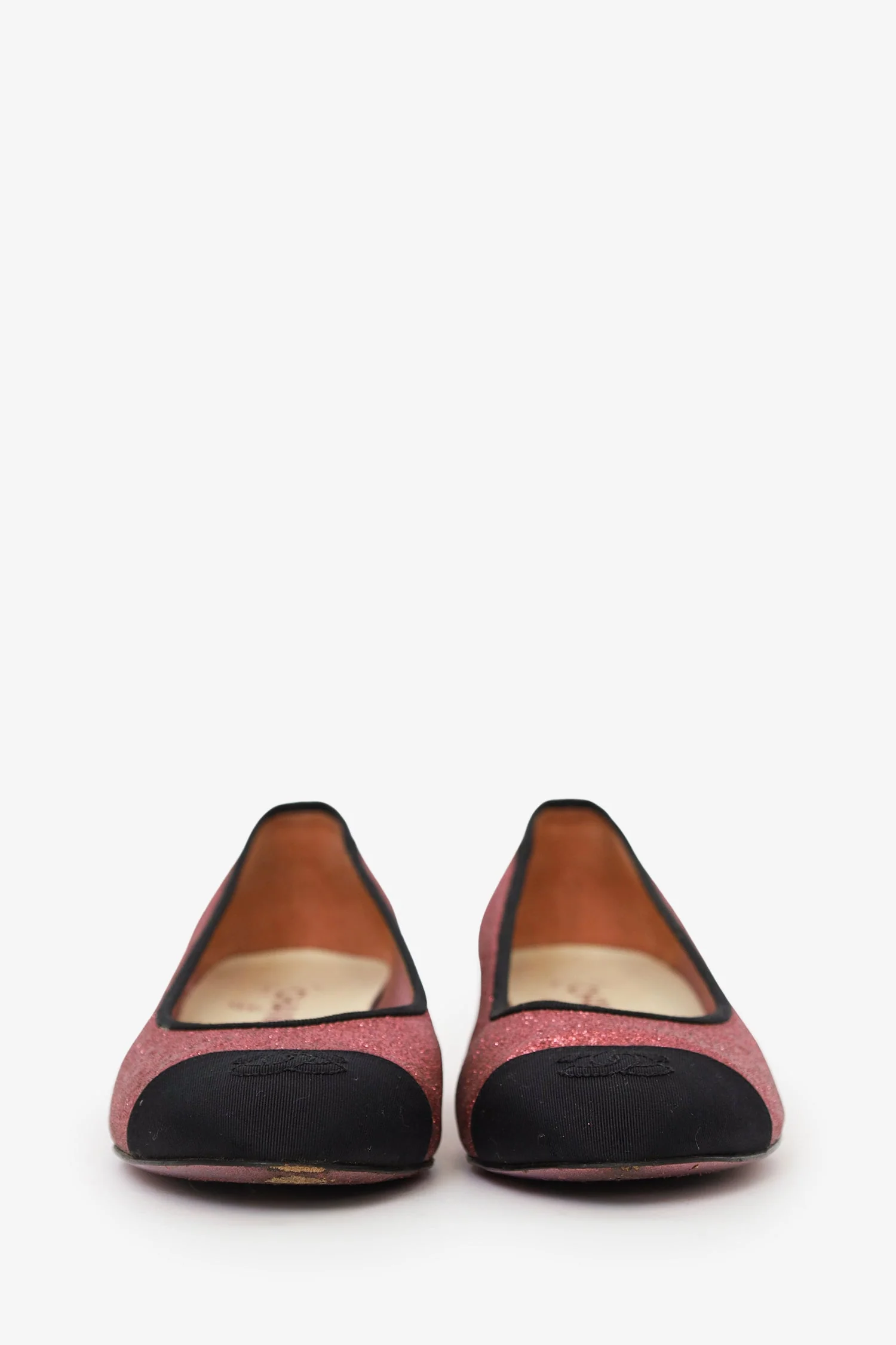 Pre-Loved Chanel™ Pink/Black Glitter Leather CC Ballerina Pumps Size 38 - Image 3