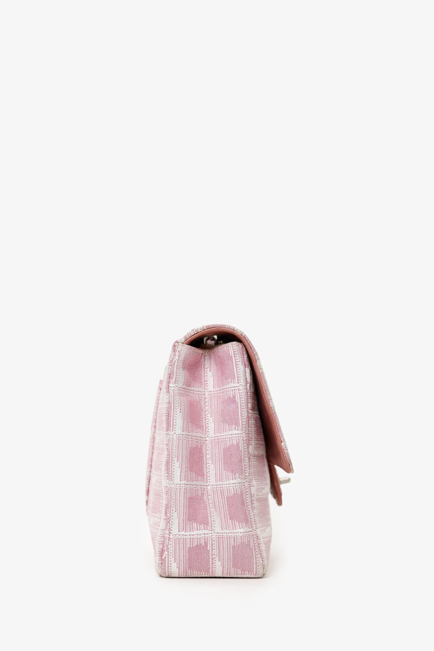 Pre-Loved Chanel™ Pink Medium Travel 'Ligne' Flap Shoulder Bag - Image 3