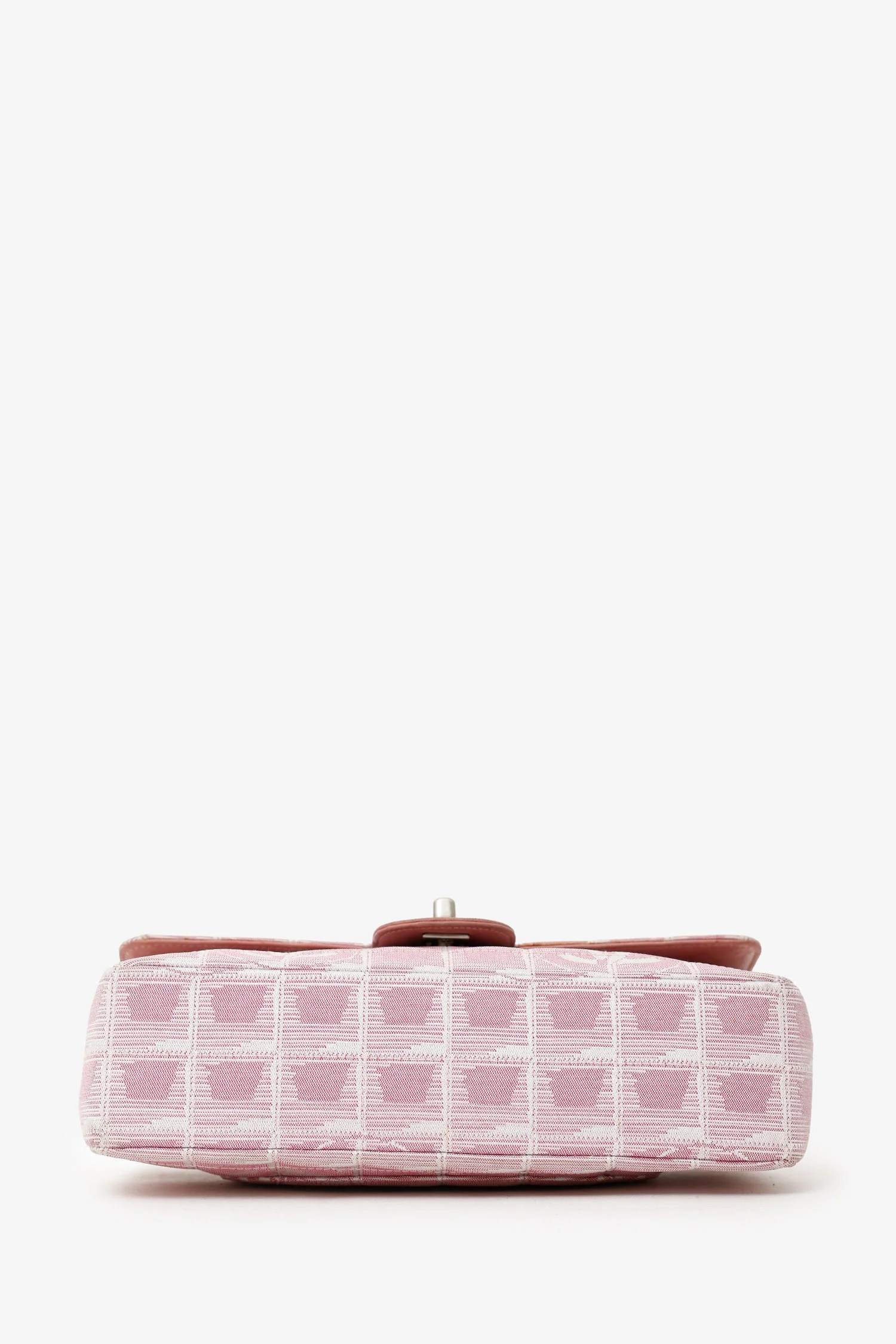 Pre-Loved Chanel™ Pink Medium Travel 'Ligne' Flap Shoulder Bag - Image 5