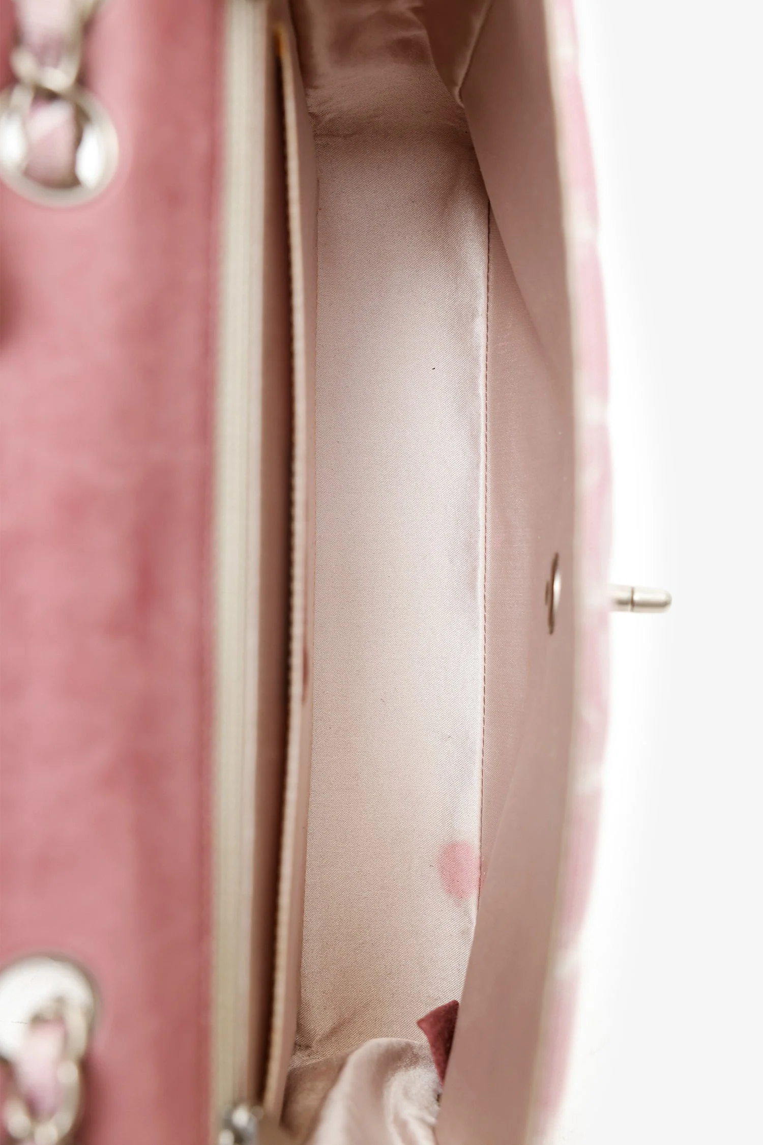 Pre-Loved Chanel™ Pink Medium Travel 'Ligne' Flap Shoulder Bag - Image 7