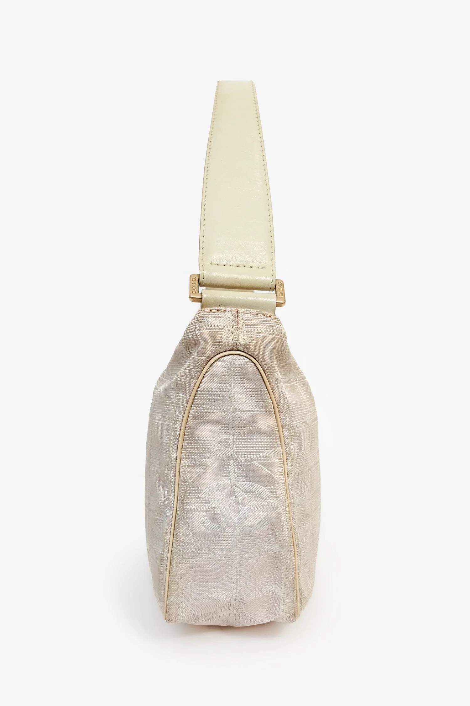 Pre-Loved Chanel™ Pink Nylon Travel Ligne Shoulder Bag - Image 4