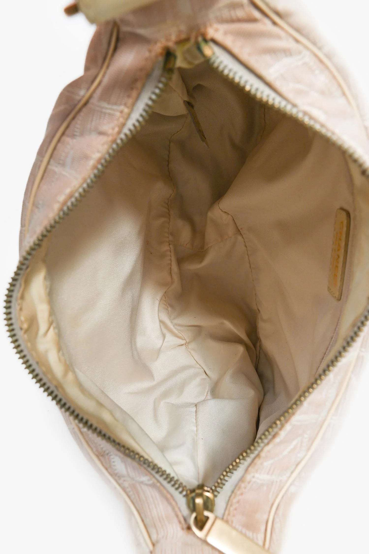 Pre-Loved Chanel™ Pink Nylon Travel Ligne Shoulder Bag - Image 6