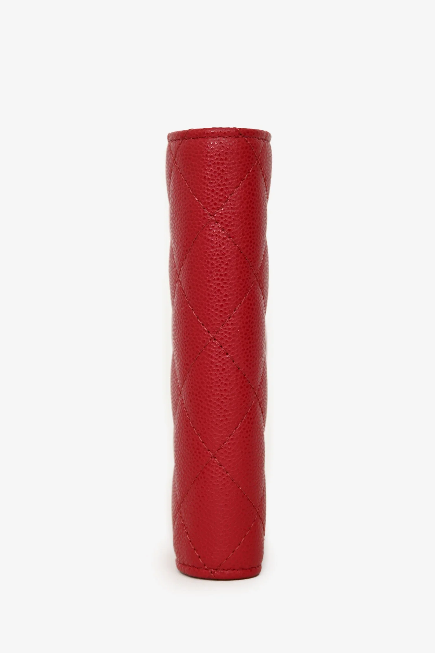 Pre-Loved Chanel™ Red Caviar Passport Holder - Image 4