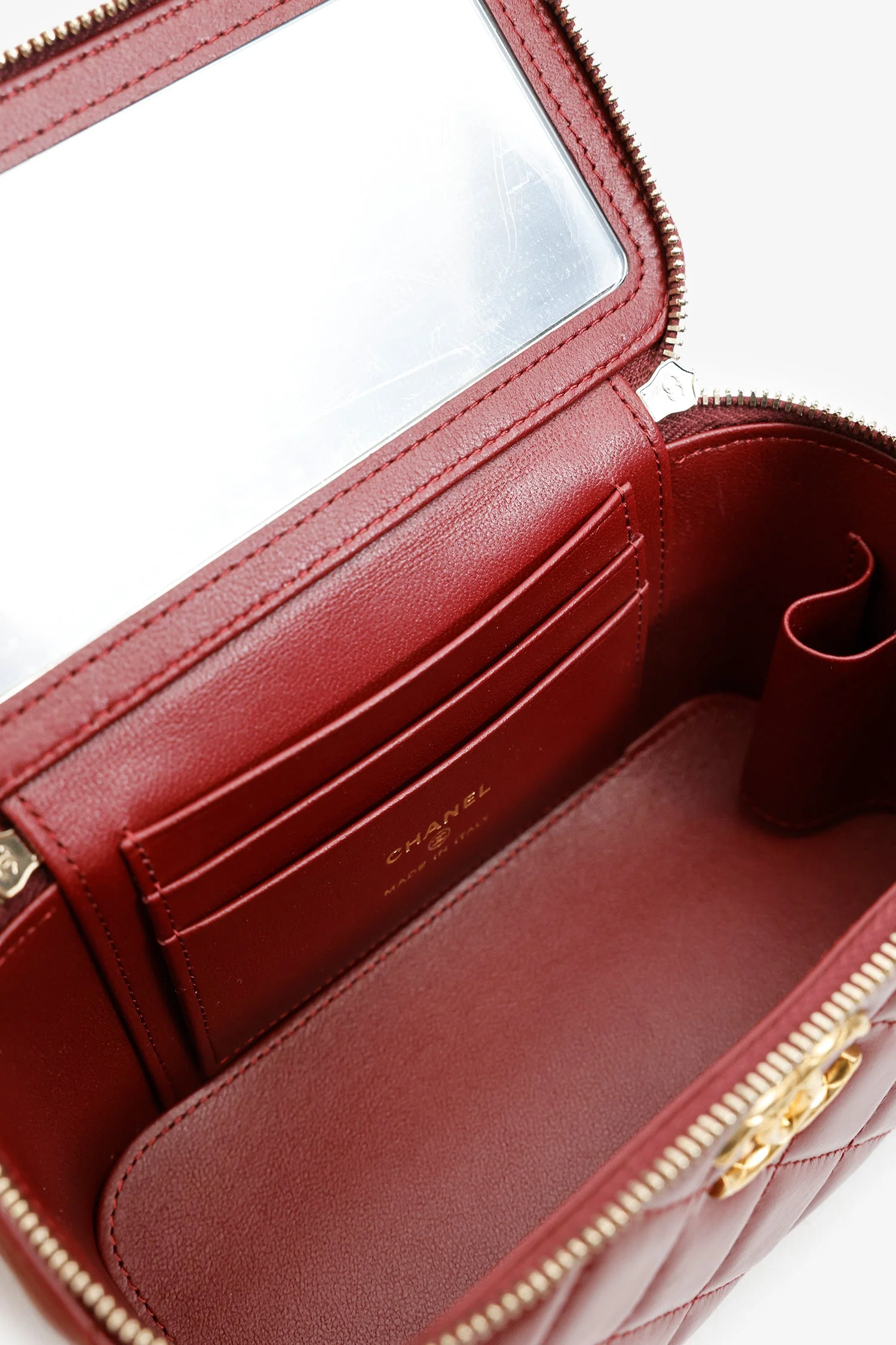 Pre-Loved Chanel™ Red Lambskin Quilted Small Pillow Crush Vanity Case With Chain - Image 8