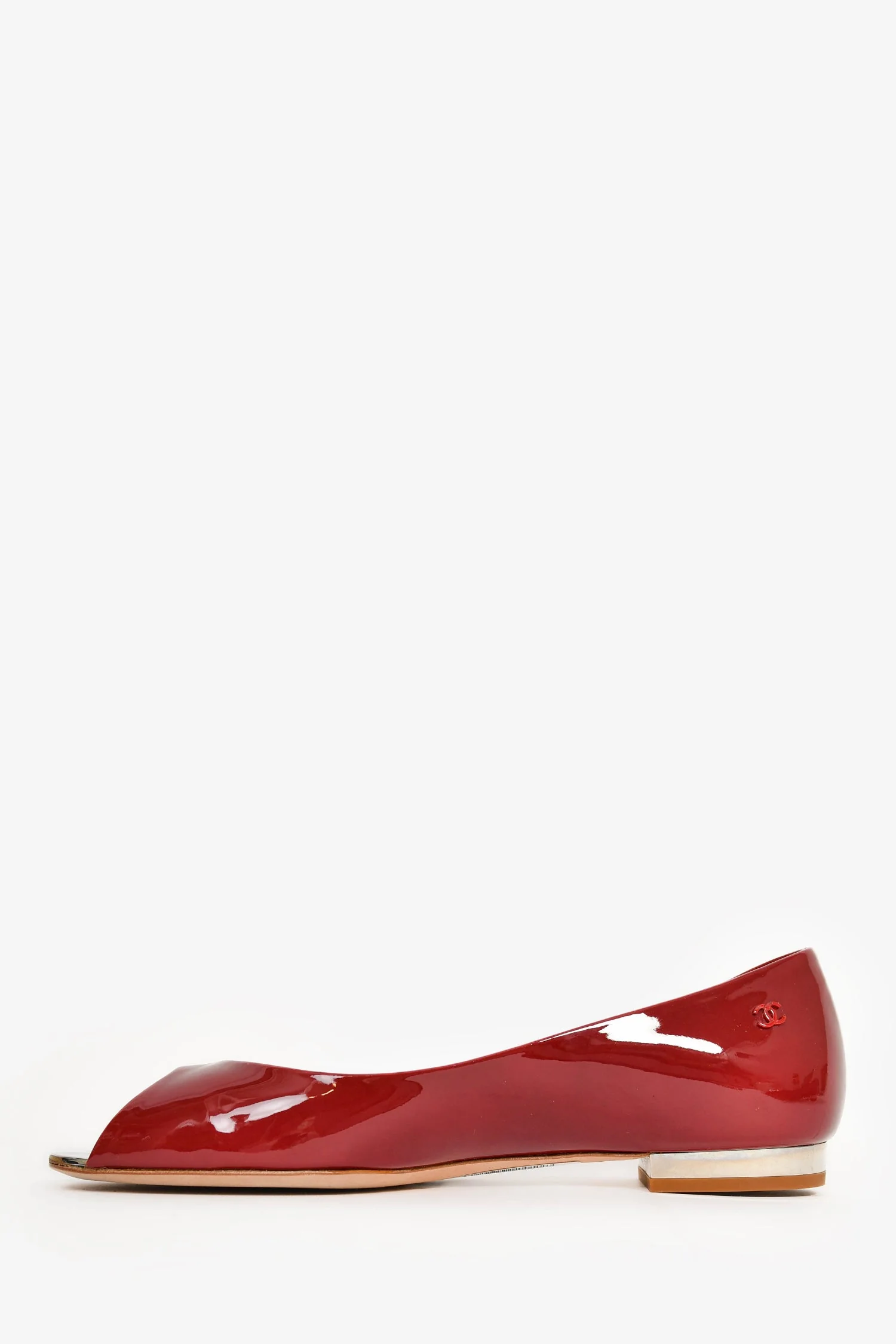 Pre-Loved Chanel™ Red Patent Leather Peep Toe Flats Size 36 - Image 4