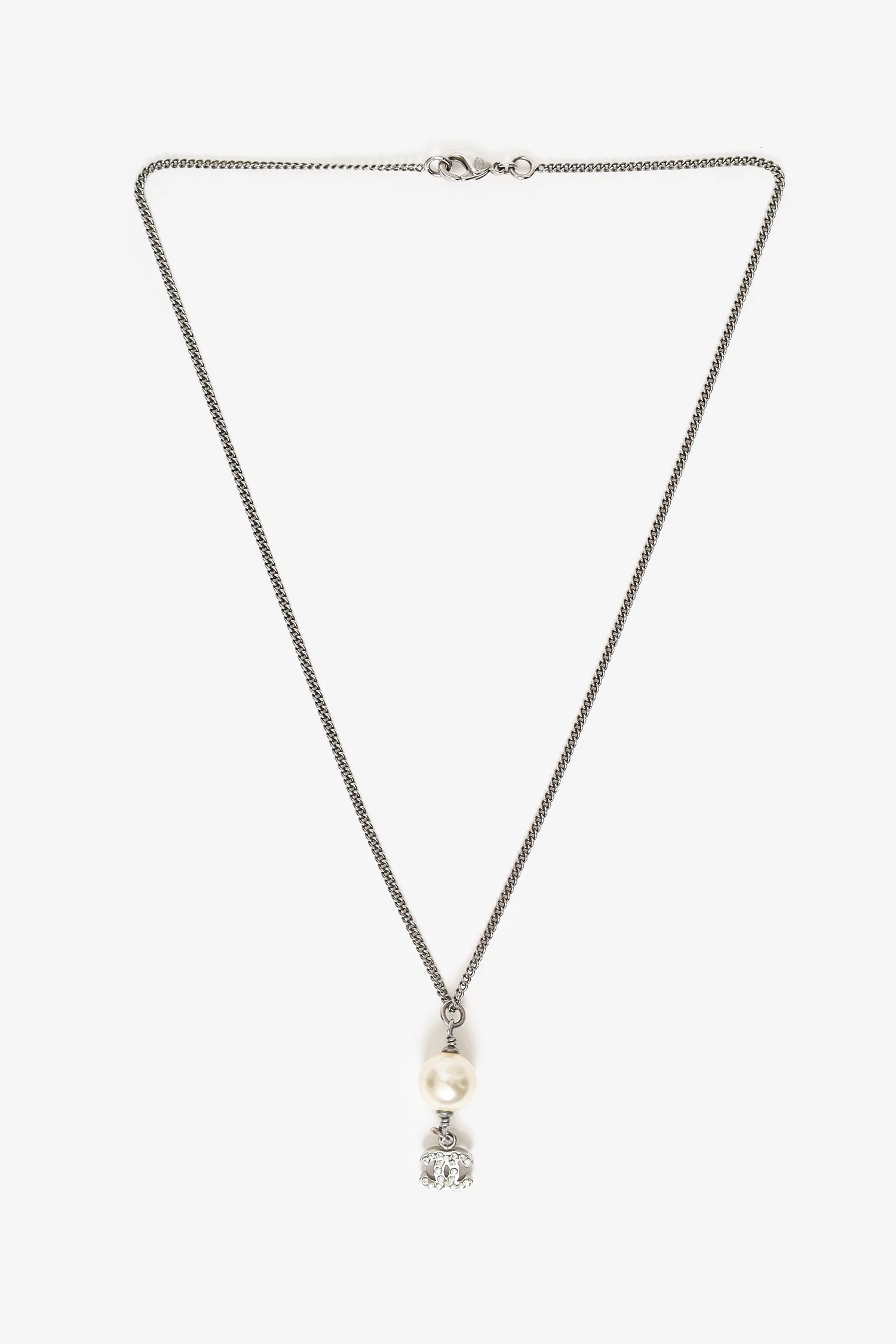 Pre-Loved Chanel™ Silver Tone Faux Pearl CC Drop Pendant Necklace - Image 2