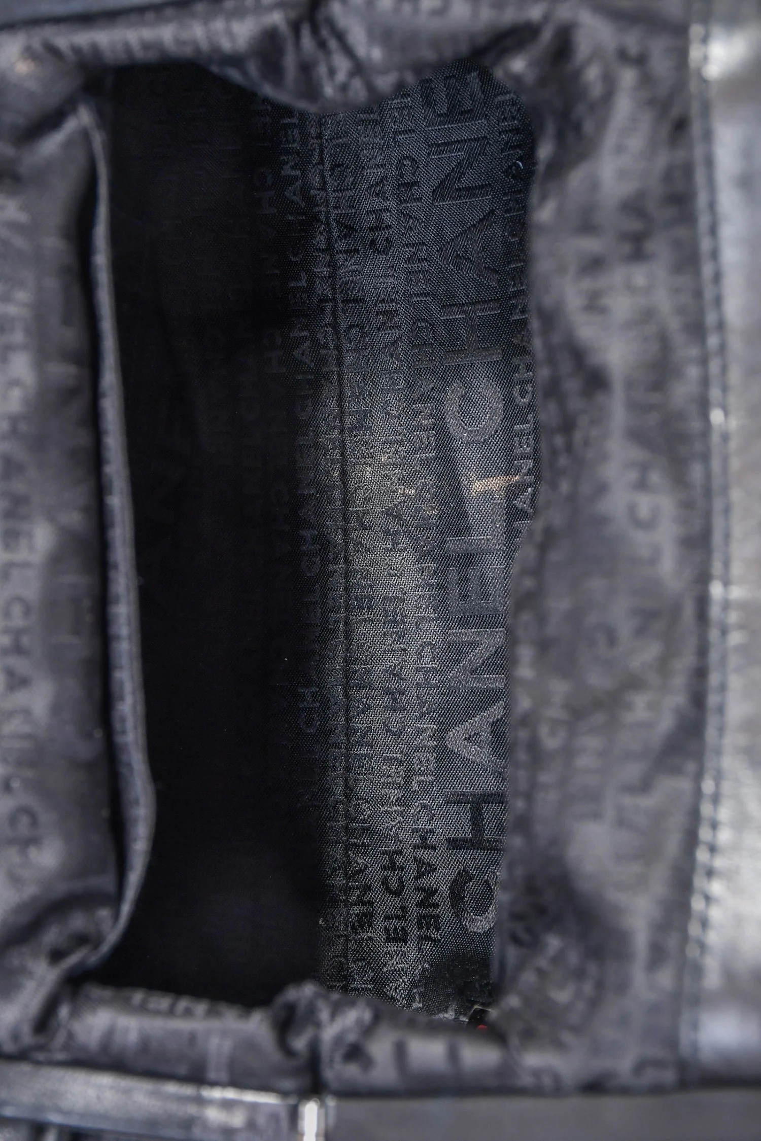 Pre-Loved Chanel™ Vintage Black Leather Camellia Frame Clutch Bag - Image 6
