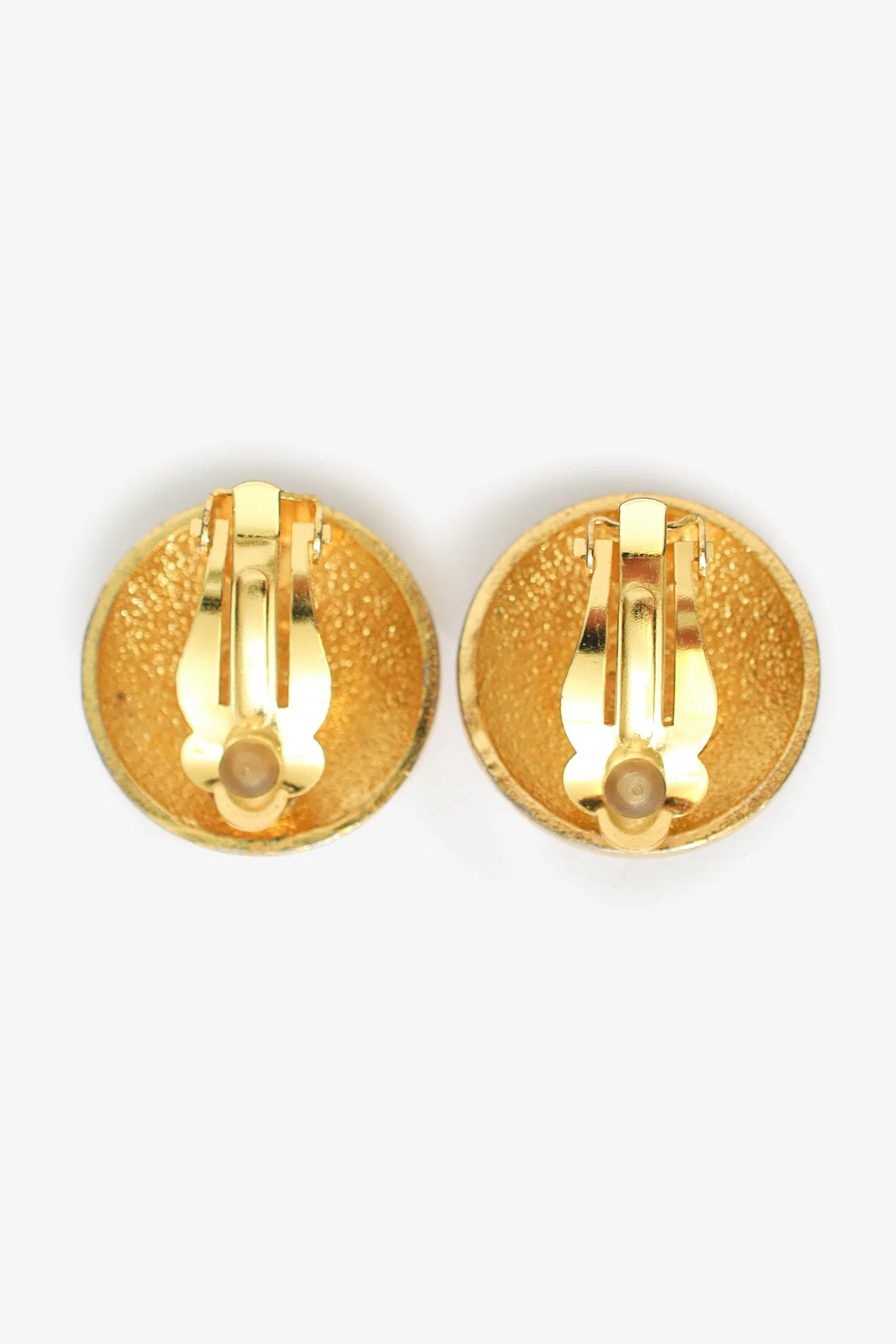 Pre-Loved Chanel™ Vintage Gold-tone CC Crystal Round Clip-on Earrings - Image 3