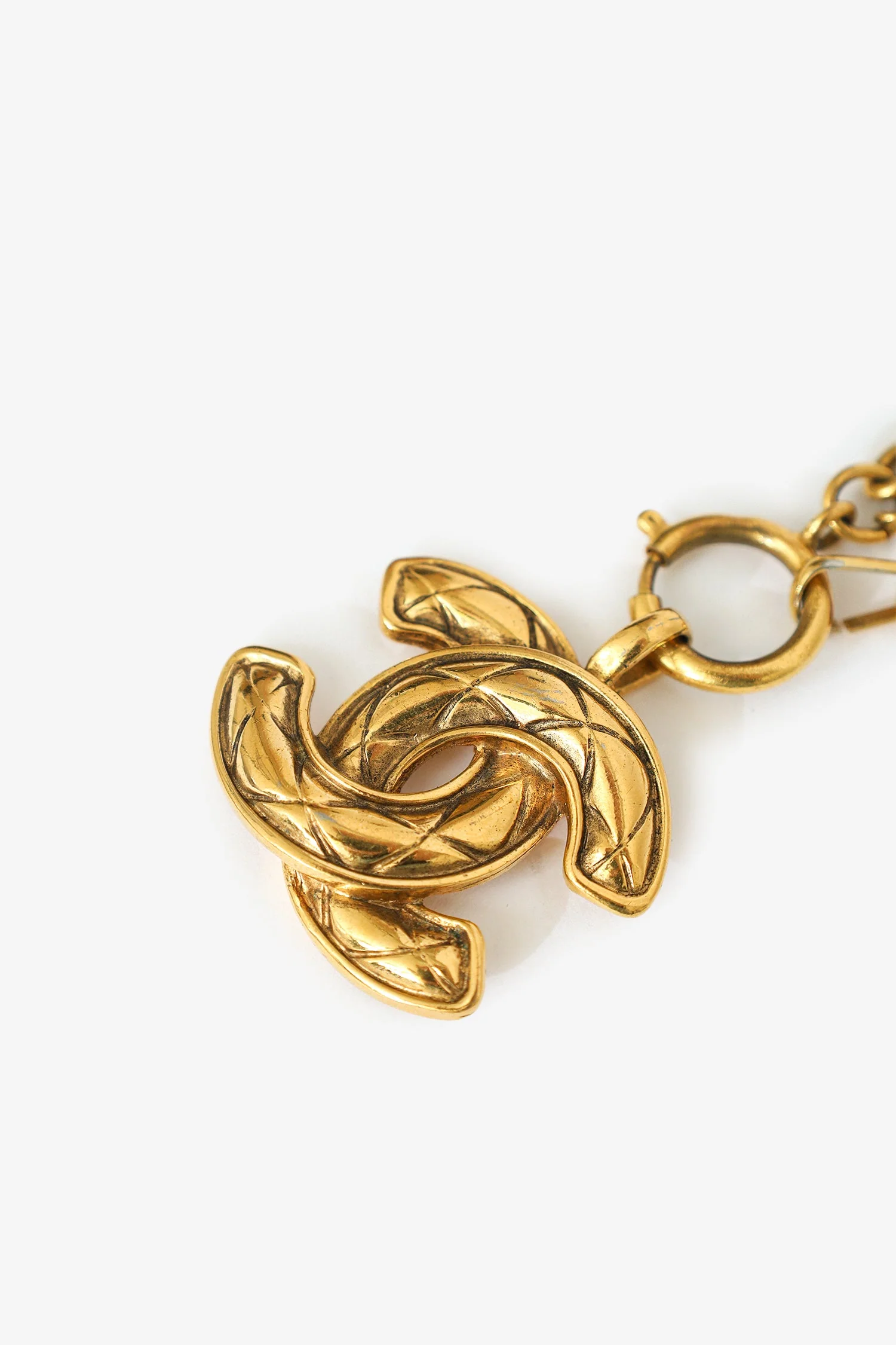 Pre-Loved Chanel™ Vintage Gold-tone CC Pendant Necklace - Image 3