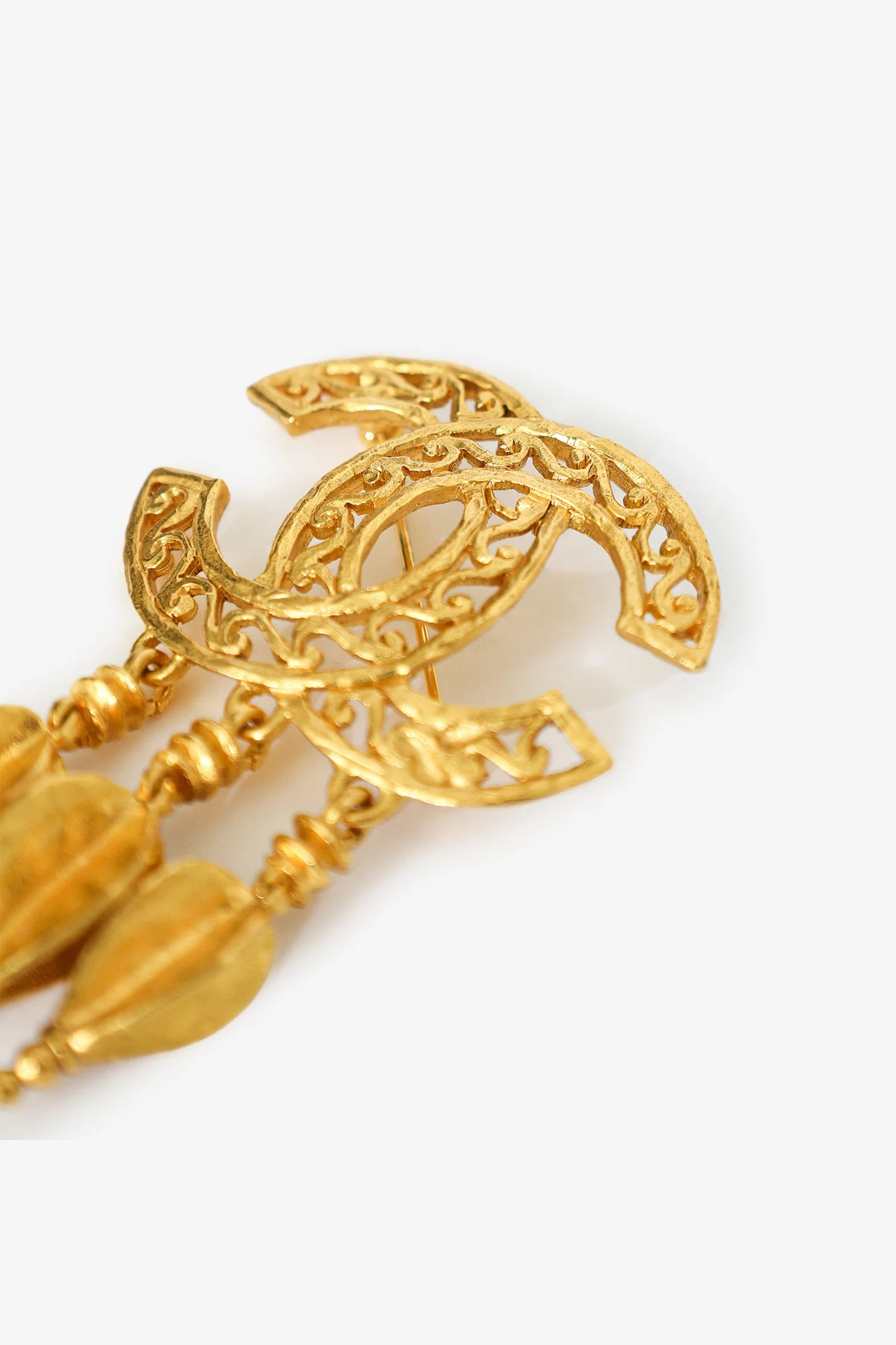 Pre-Loved Chanel™ Vintage Gold-tone Coco Mark Fretwork Fringe Brooch - Image 2