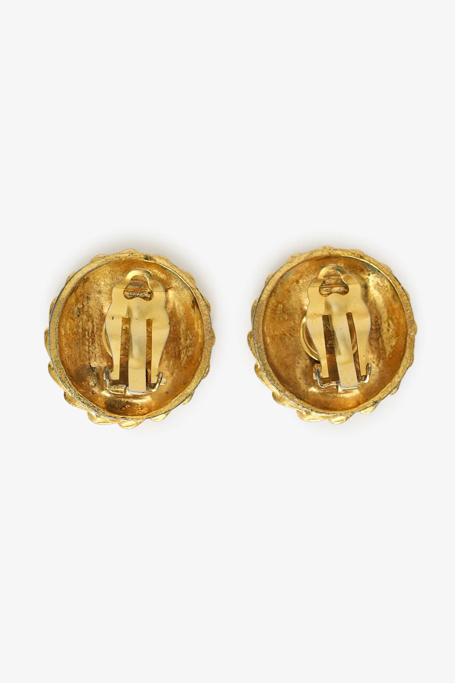 Pre-Loved Chanel™ Vintage Gold-tone Miss Coco Mademoiselle Round Clip-on Earrings - Image 3