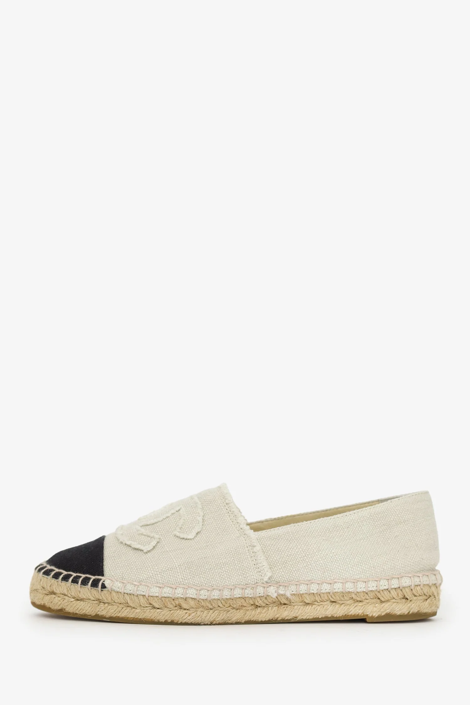 Pre-Loved Chanel™ White/Black Canvas CC Espadrille Flats Size 40 - Image 5