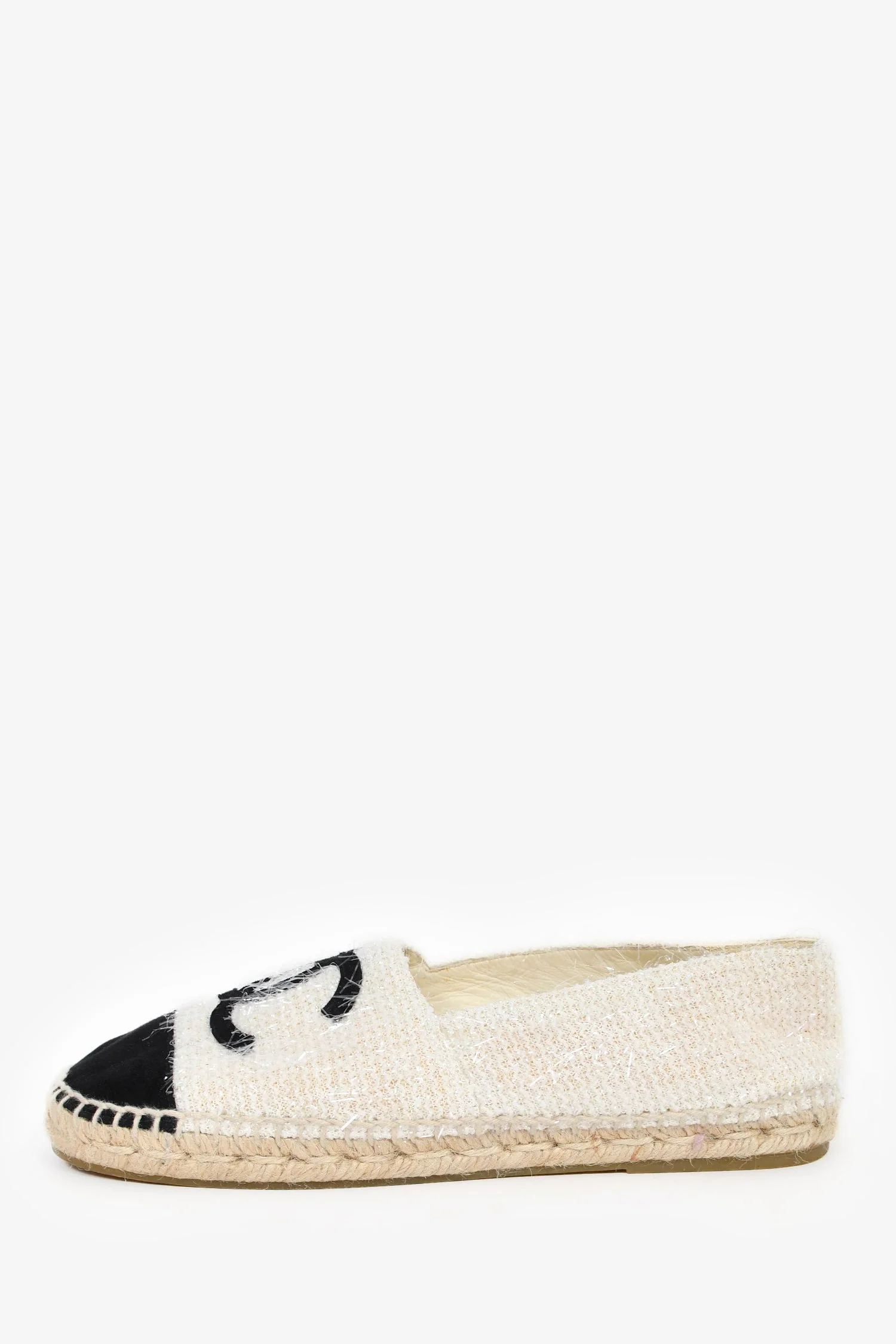 Pre-Loved Chanel™ White/Black Tweed Velvet CC Espadrille Flats Size 36 - Image 4