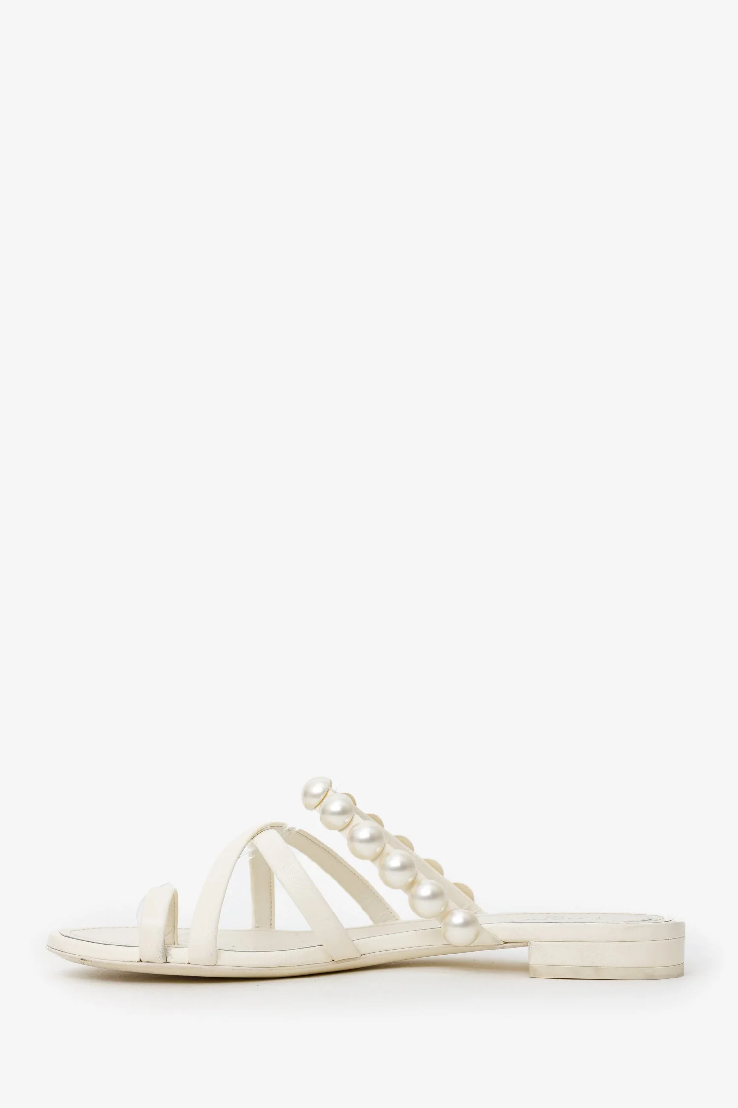 Pre-Loved Chanel™ White Leather Pearl CC Slides Size 38.5 - Image 5
