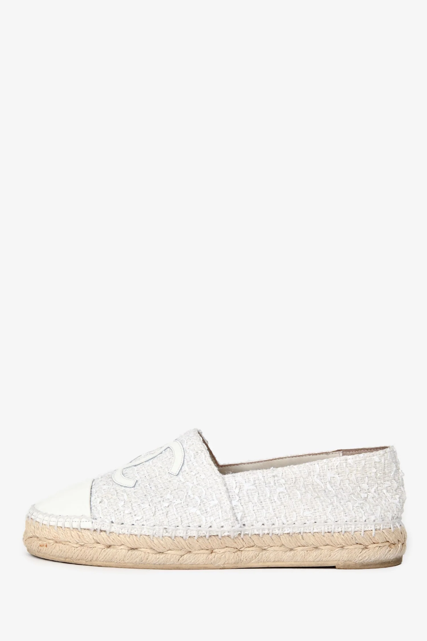 Pre-Loved Chanel™ White Patent Leather/Tweed CC Logo Espadrilles Size 36 - Image 5