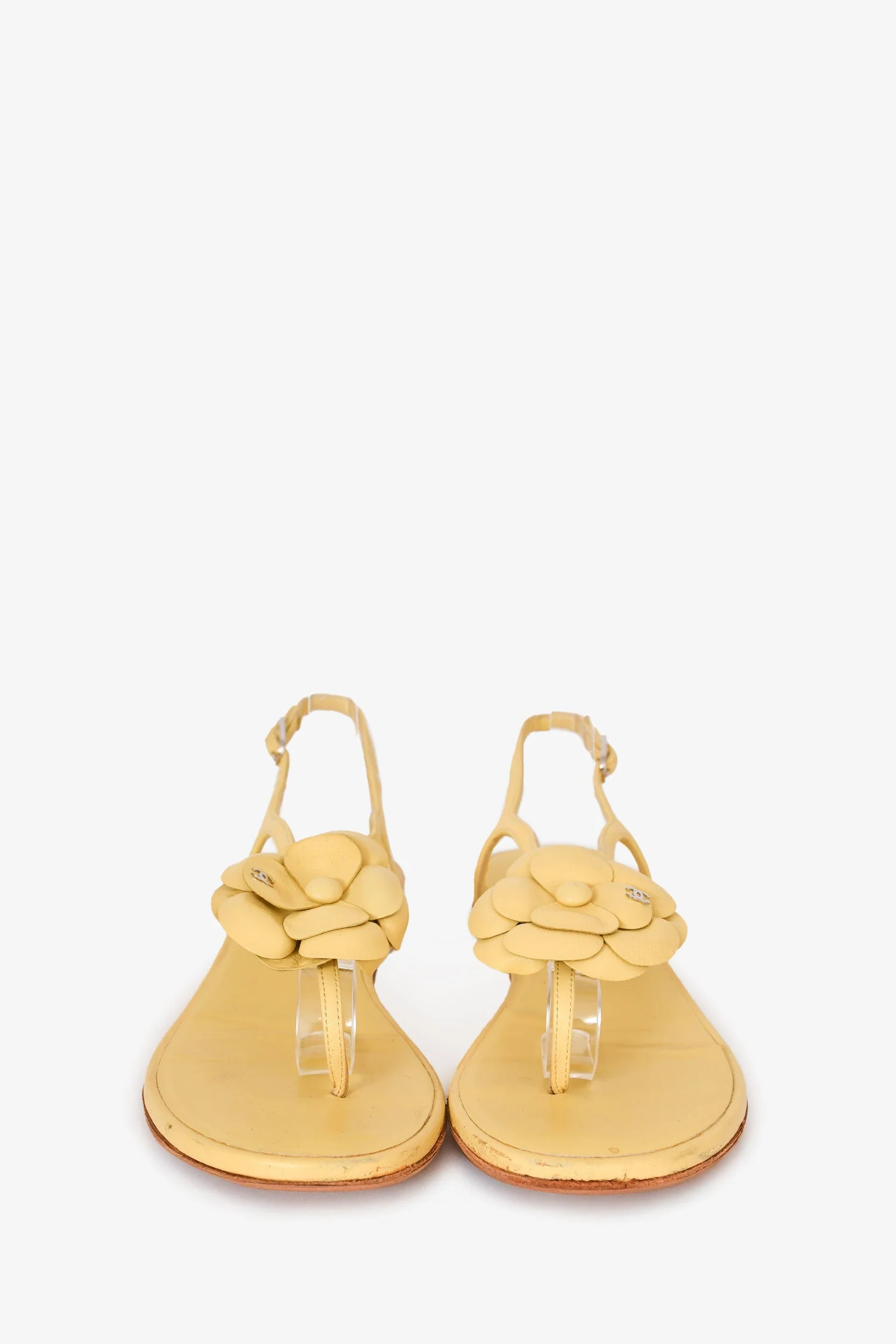 Chanel™ Yellow Leather Camellia Flower Sandals Size 38.5 (As Is) - Image 3