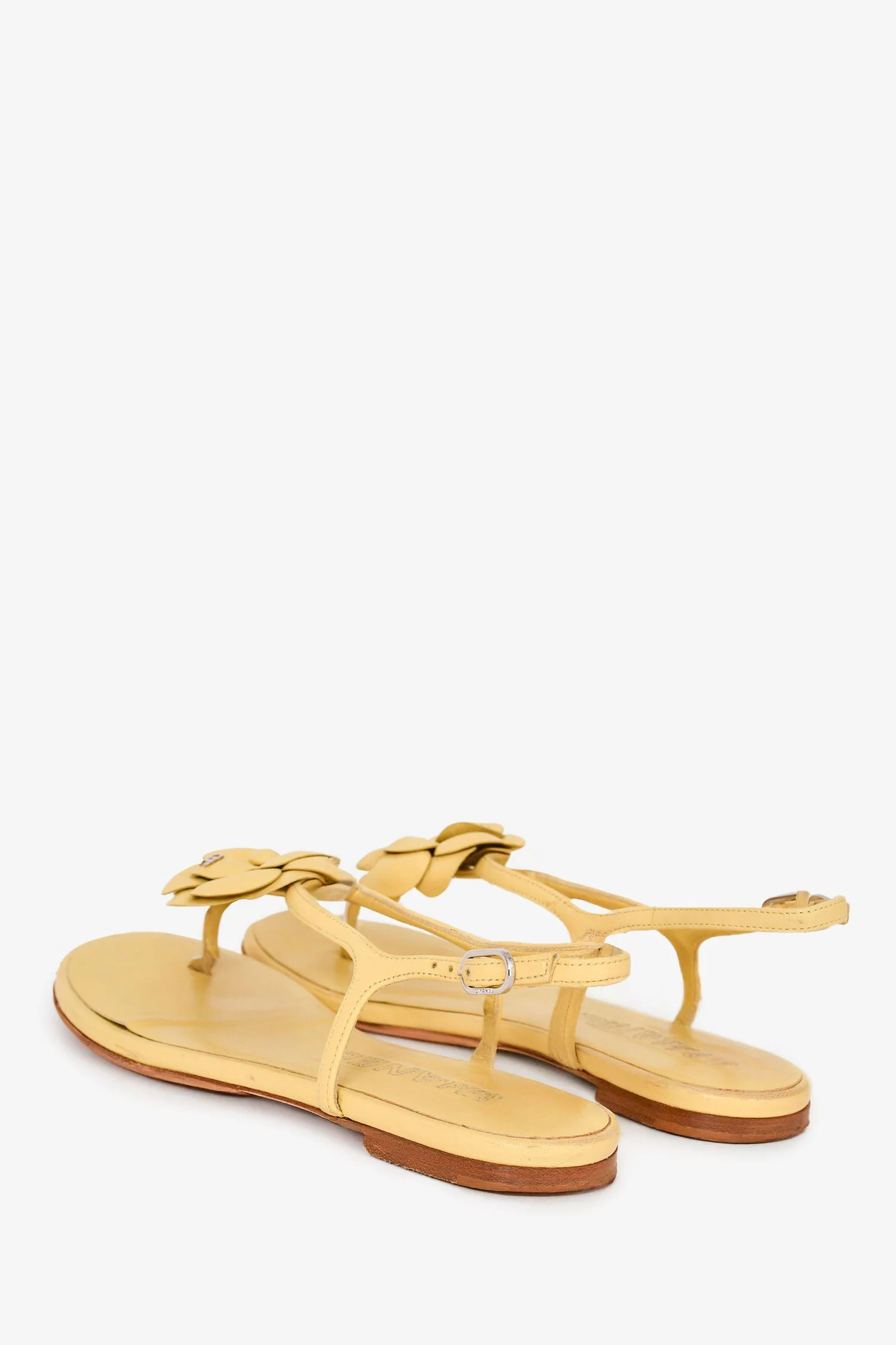 Chanel™ Yellow Leather Camellia Flower Sandals Size 38.5 (As Is) - Image 4