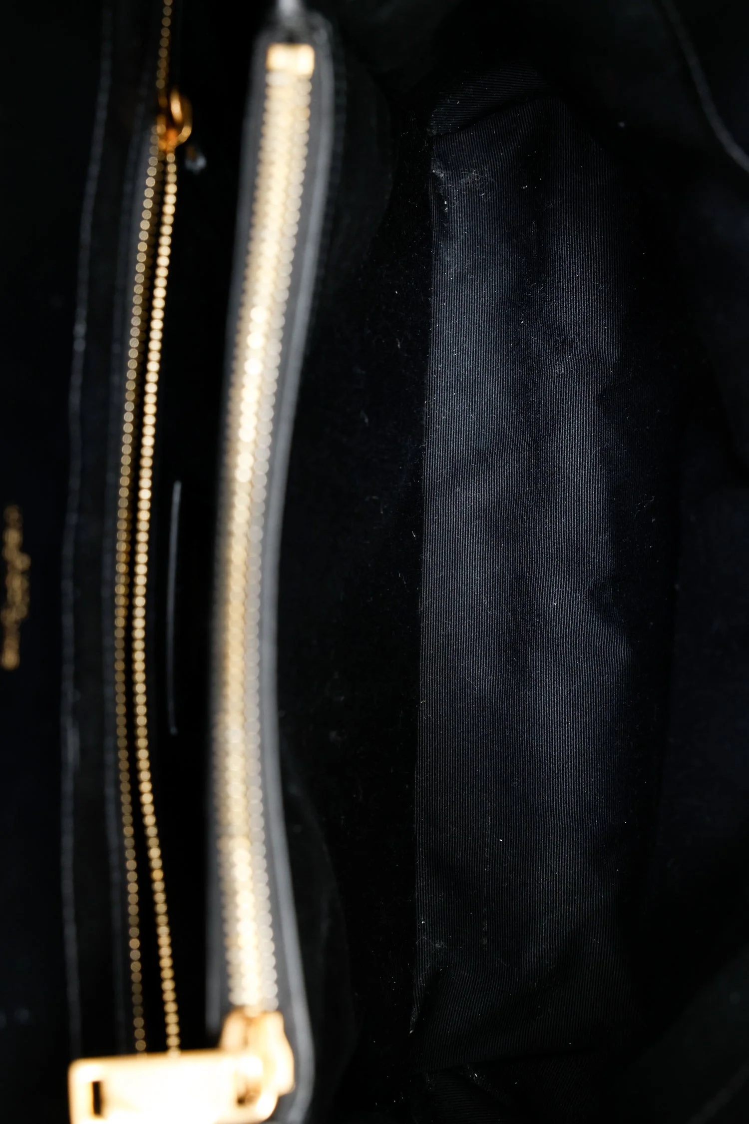 Saint Laurent Black Chevron Leather Medium Loulou Bag - Image 7