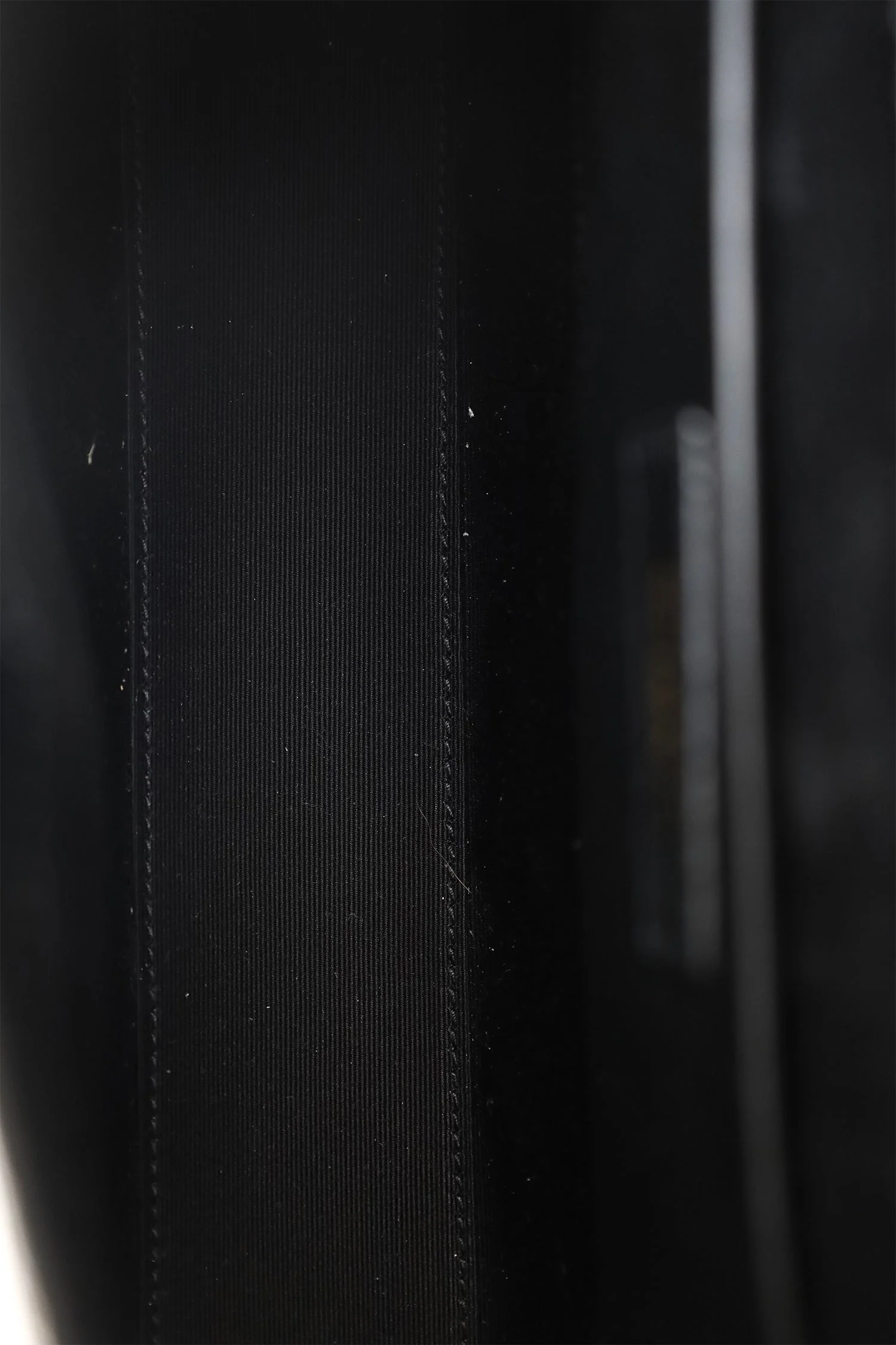 Saint Laurent Black Croc Embossed Manhattan Shoulder Bag - Image 7