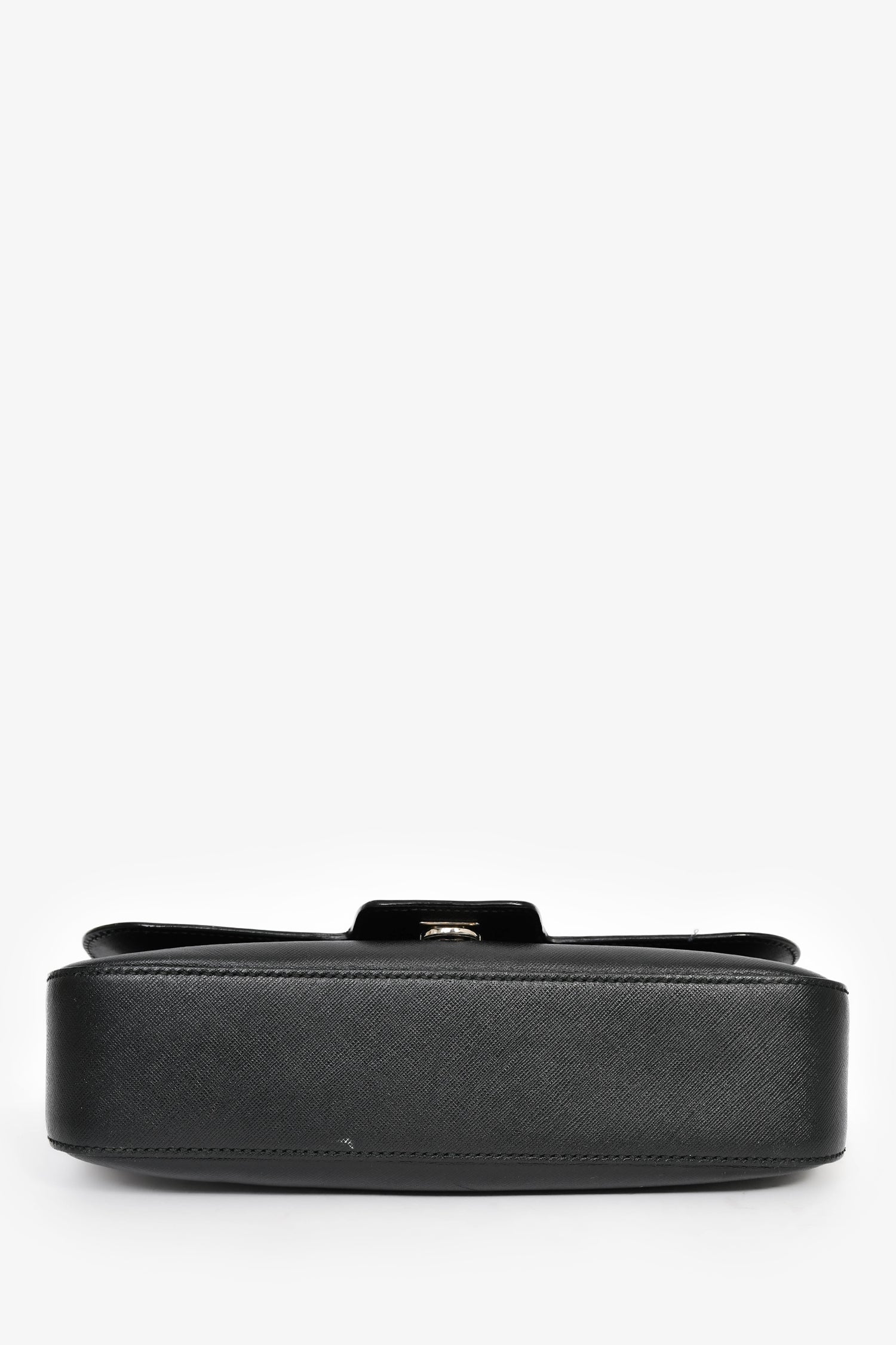 Salvatore Ferragamo Black Leather Flap Shoulder Bag - Image 5