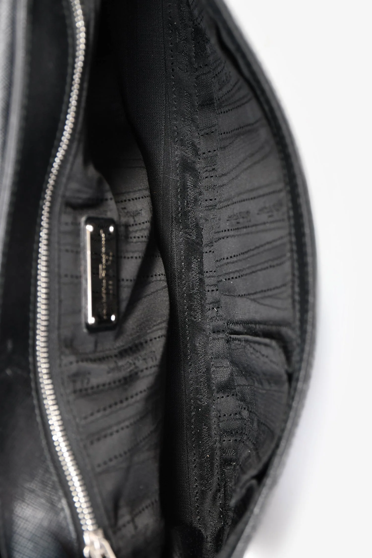 Salvatore Ferragamo Black Leather Flap Shoulder Bag - Image 6