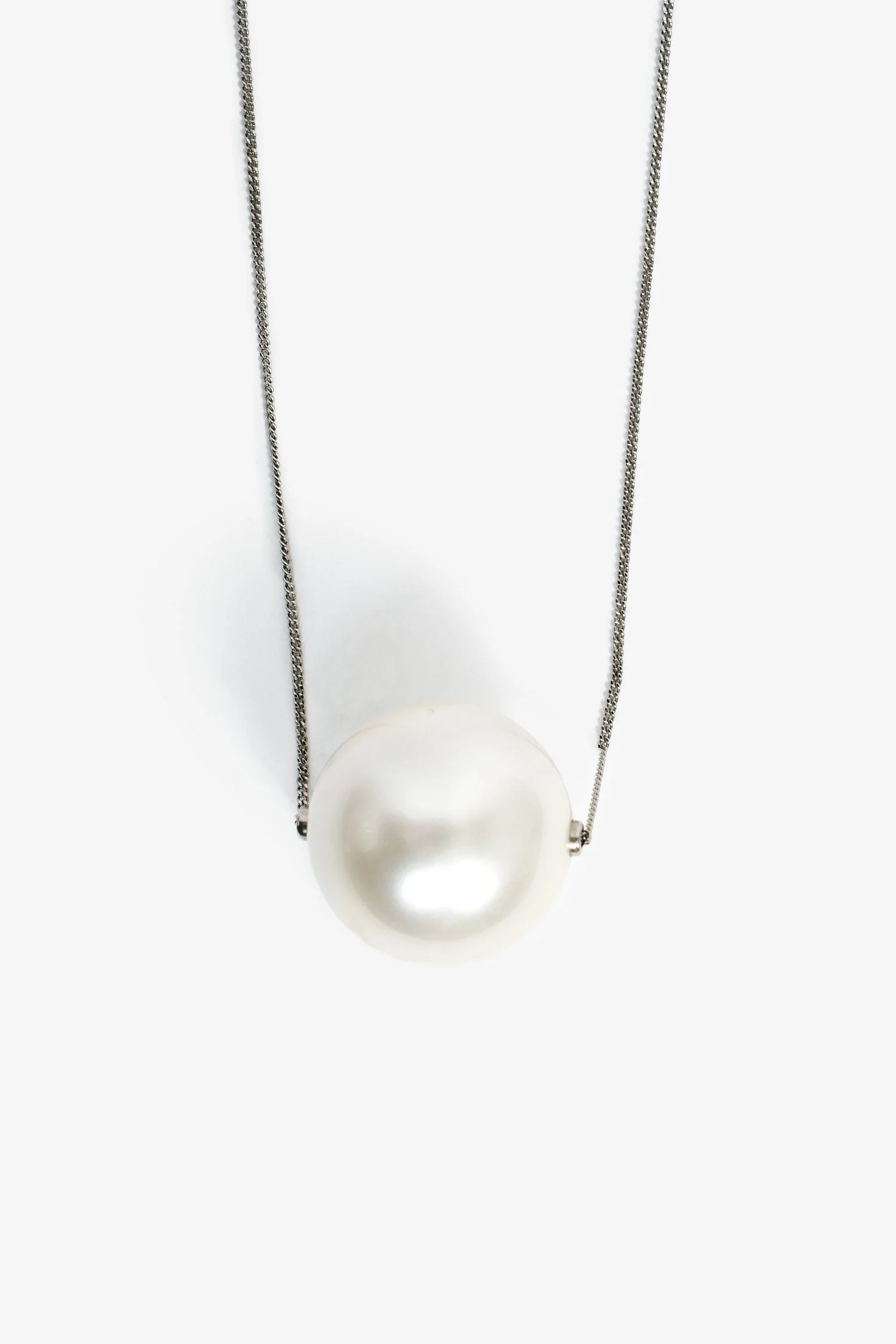 Salvatore Ferragamo Silver Tone White Oversized Pearl Necklace - Image 2