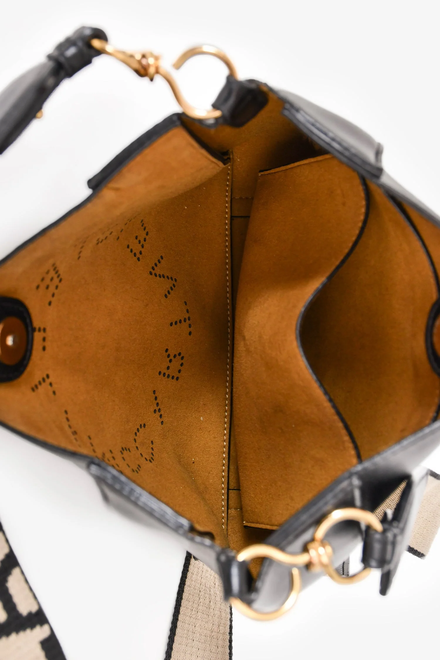 Stella McCartney Black Smooth Pleather Logo Square Crossbody Bag - Image 6