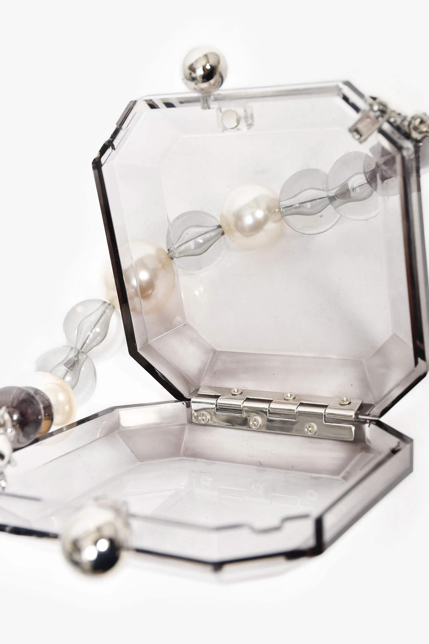 Theyknow Grey Acrylic Faux Pearl Mini Top Handle - Image 6