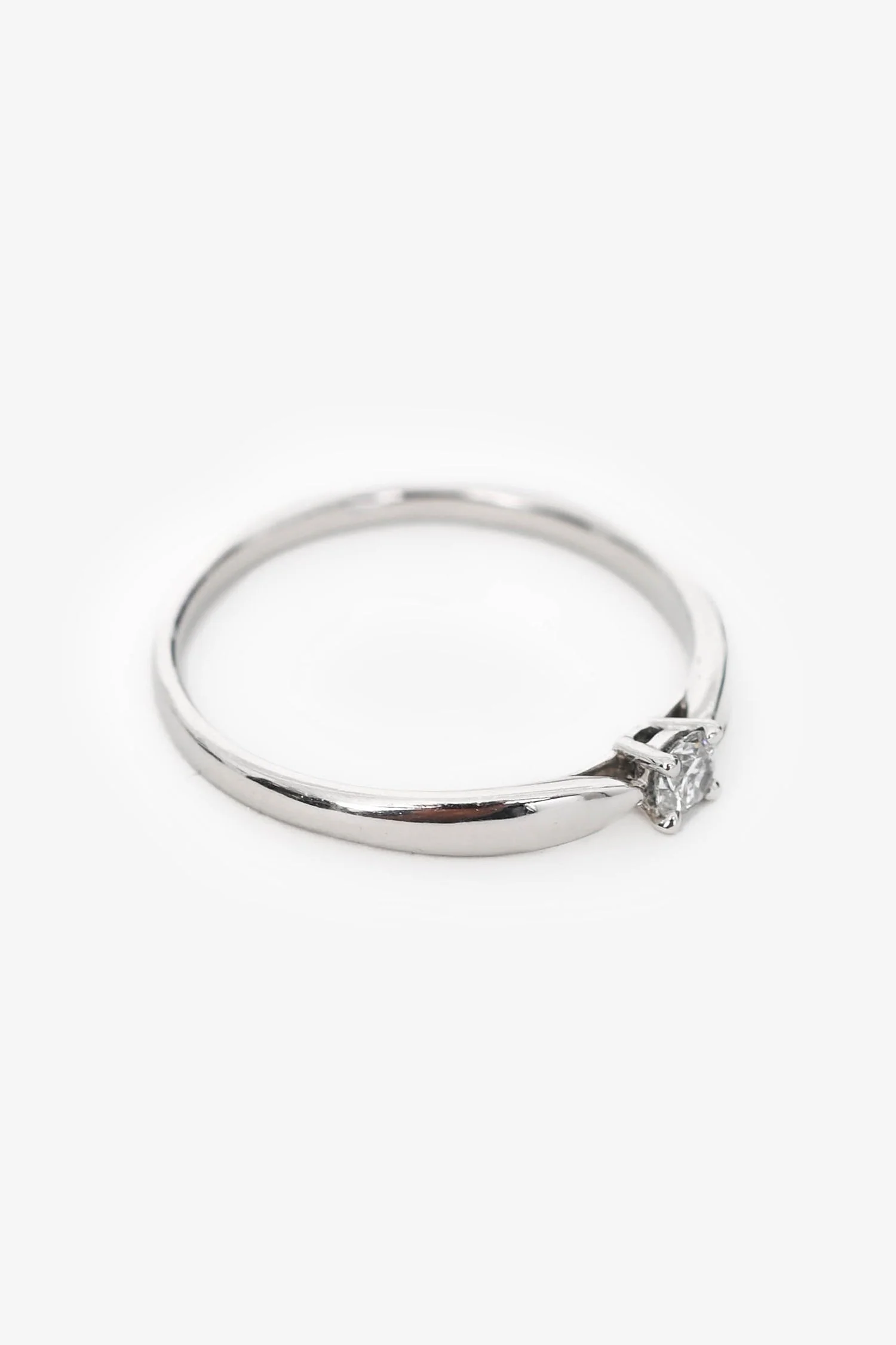 Tiffany & Co. .1ct Single Diamond Platinum Ring - Image 4