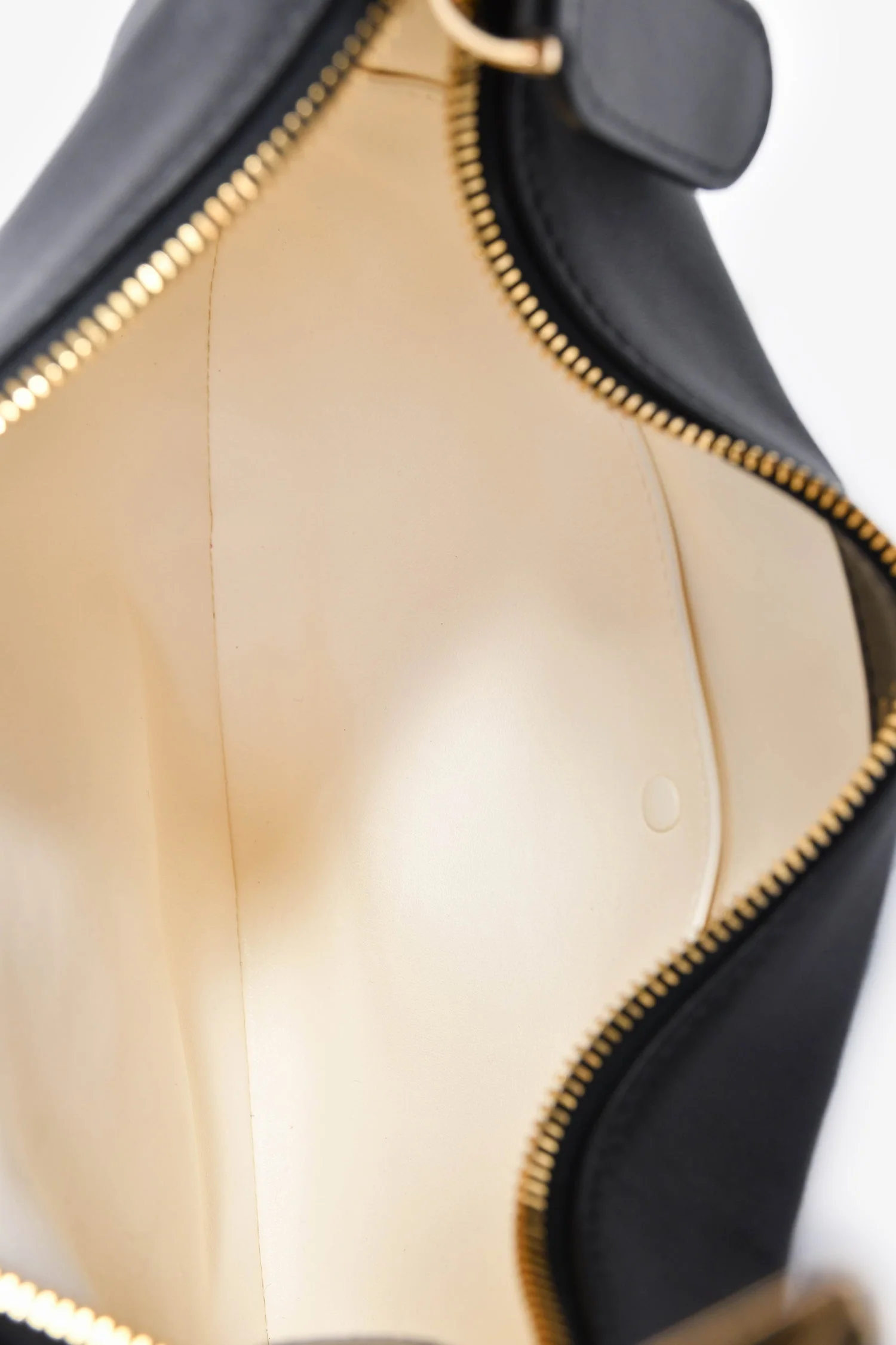Valentino Black Leather 'Go-Hobo' Small Shoulder Bag - Image 6