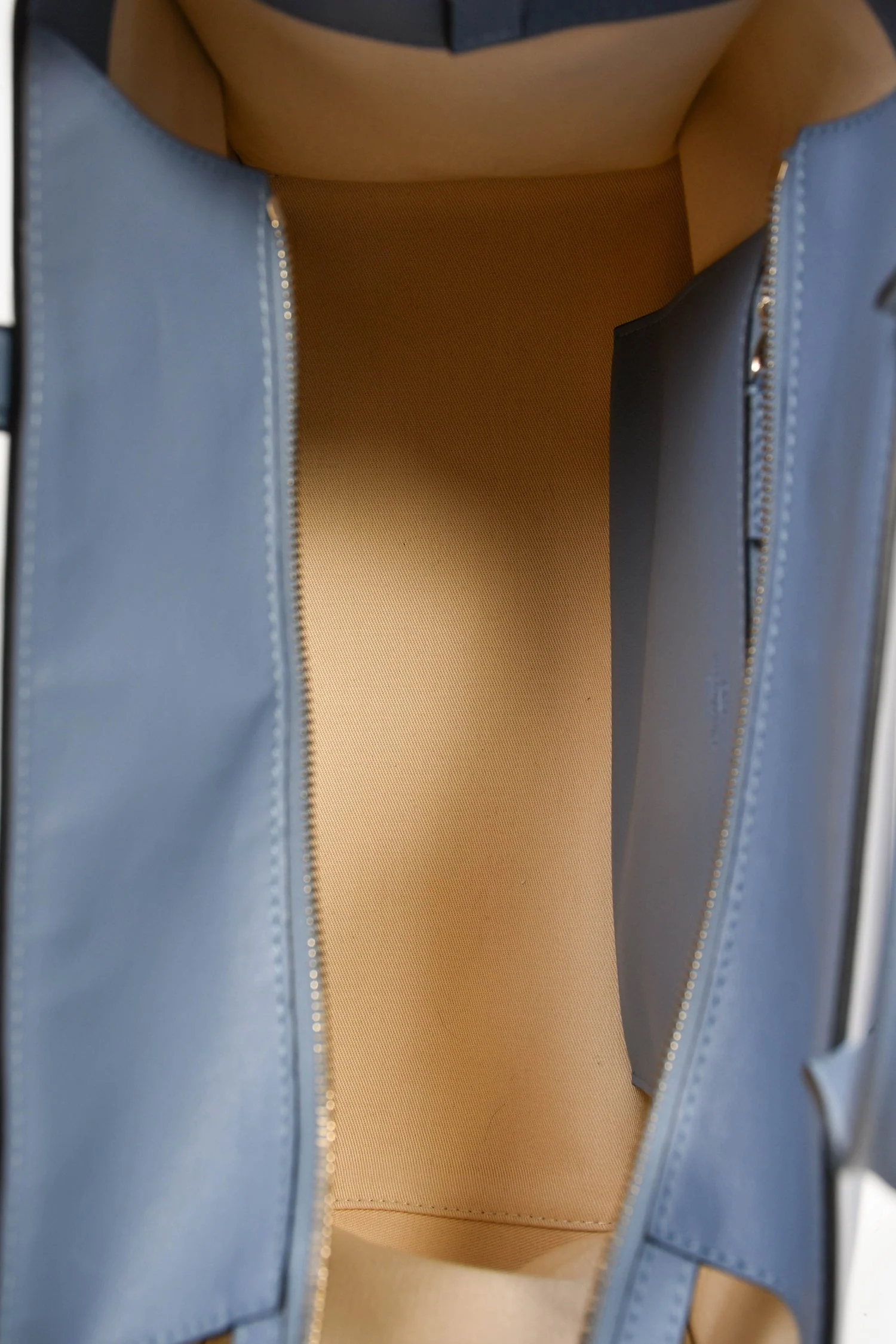 Valentino Blue Smooth Leather 'V' Logo Tote - Image 6