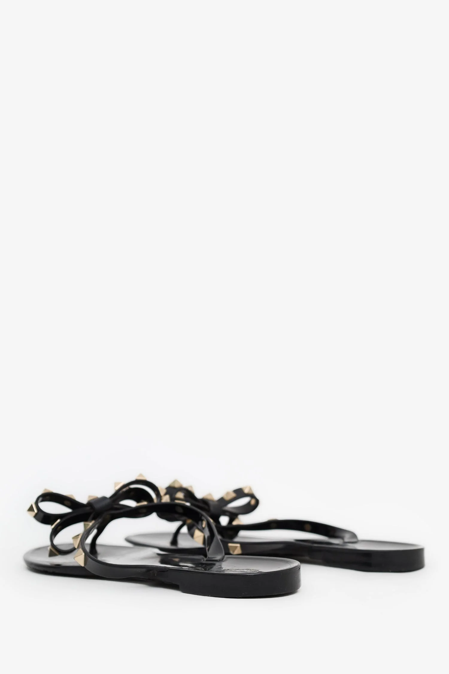 Valentino Garavani Black Rubber Rockstud Sandals Size 6 - Image 4
