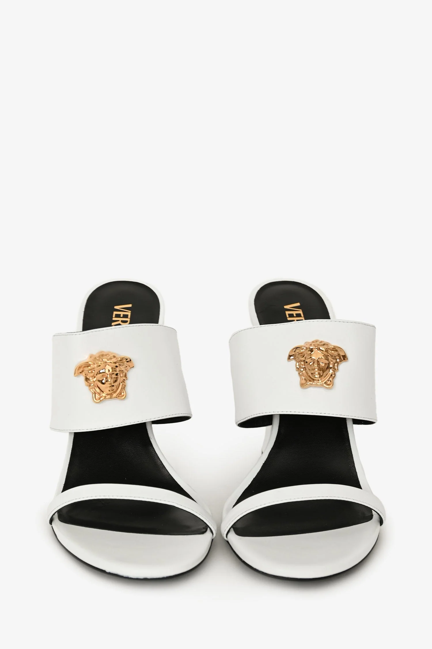 Versace White Leather 'La Medusa' Pumps Size 41 - Image 3