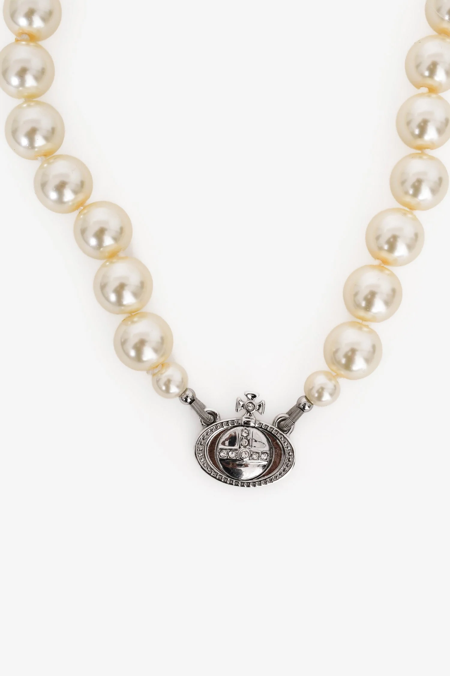 Vivienne Westwood Silver Faux Pearl One Row Pearl Drop Choker Necklace - Image 3